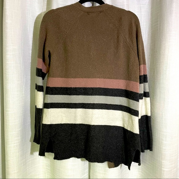 Pink Rose oversized color block cardigan with front pockets. Good condition. - Picture 2 of 5